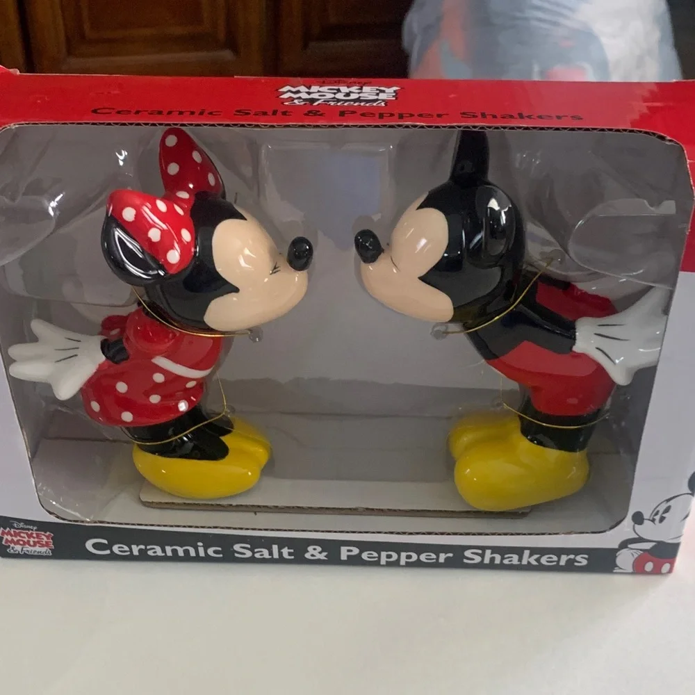 Disney Mickey & Minnie Ceramic Shakers - Red, Black, Yellow